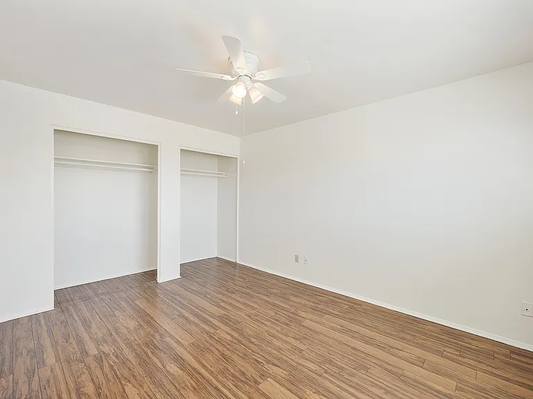 8743 E Berridge Ln — Photo 15