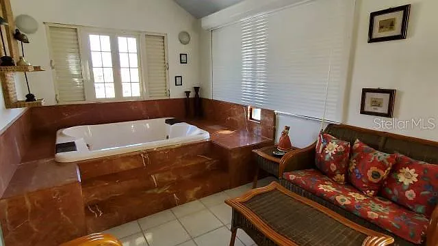 27 San Miguel — Photo 13