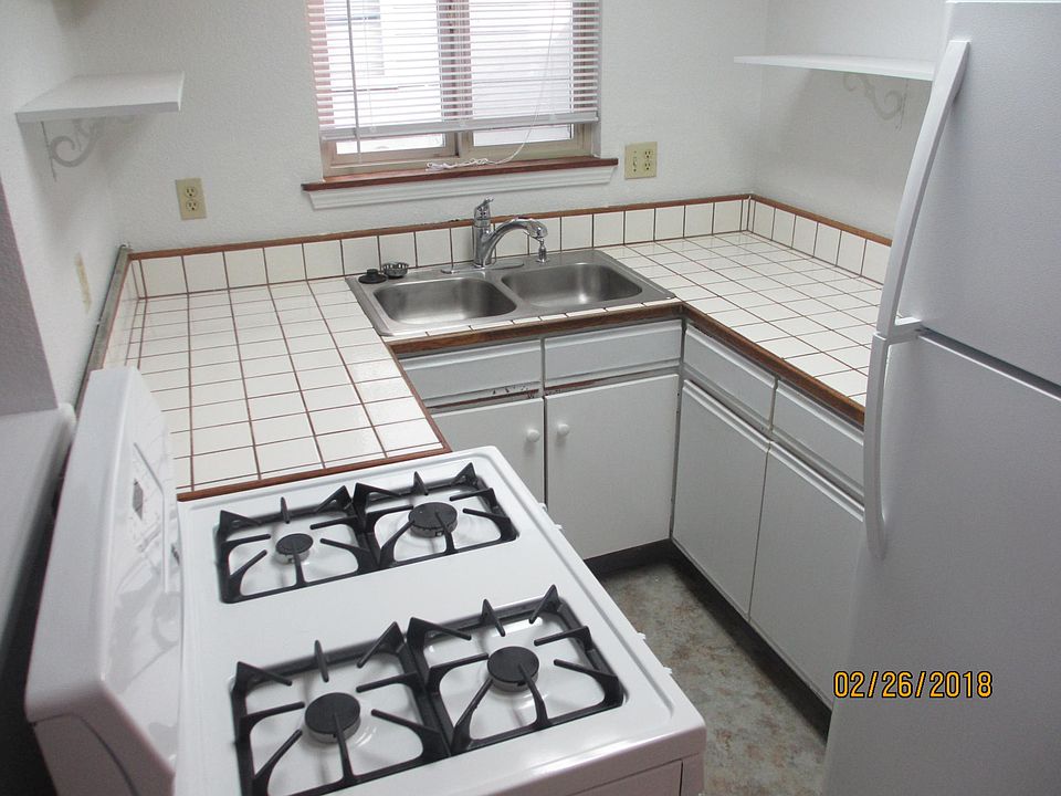 2nd image of 122 Cod St #A