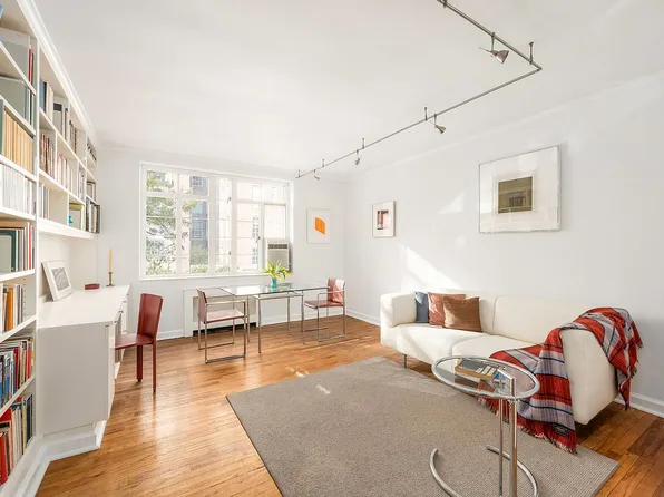 82 Irving Pl APT 4A, New York, NY 10003