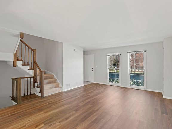 3rd image of 80 Linden Ave