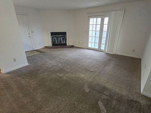4th image of 101 Tusculum Square Dr #123-2