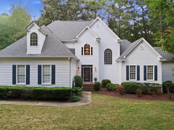 3733 Country Club Rd, Zebulon, NC 27597