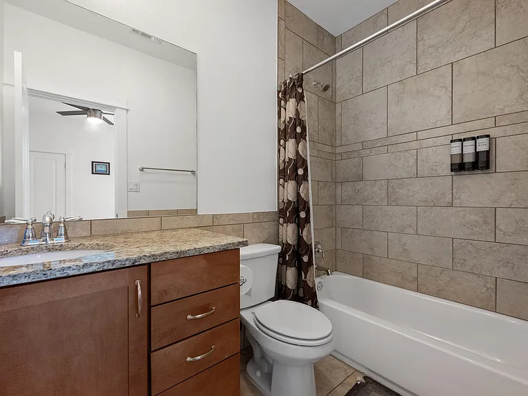2208 Schriber St #B — Photo 26