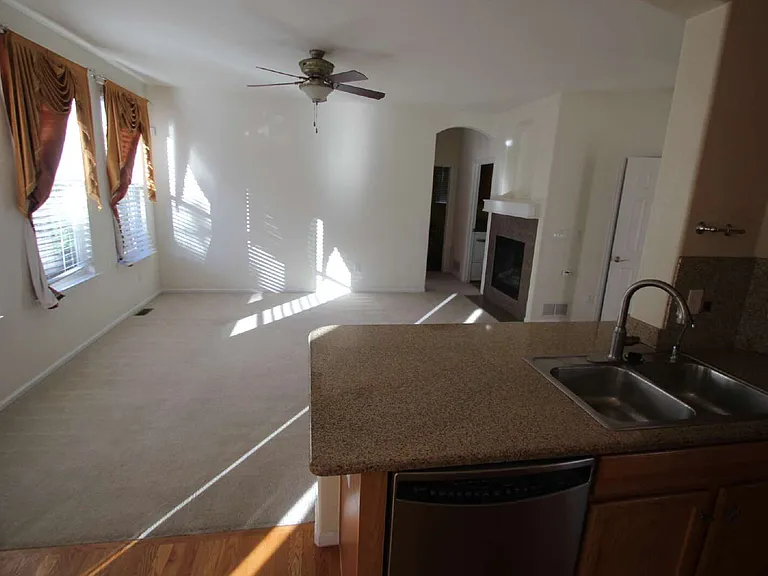 5420 Heatherton Ln — Photo 15