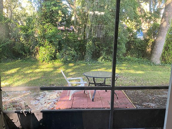 5th image of 1590 Revere Ln