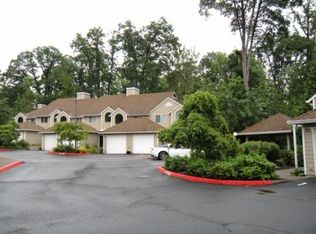 3948 Carman Dr, Lake Oswego, OR 97035