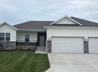 2605 W Webb Rd, Ozark, MO 65721