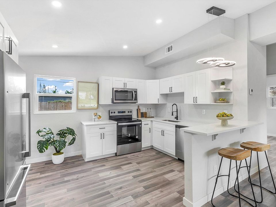1st image of 440 Pensacola Drive