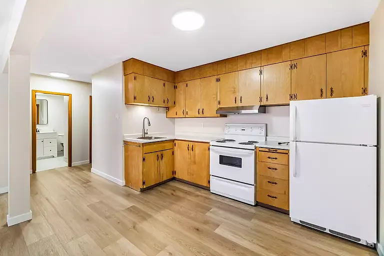 2151 Hamilton St #16 — Photo 3