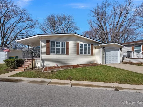220 Melbrooke Rd, Elgin, IL 60123