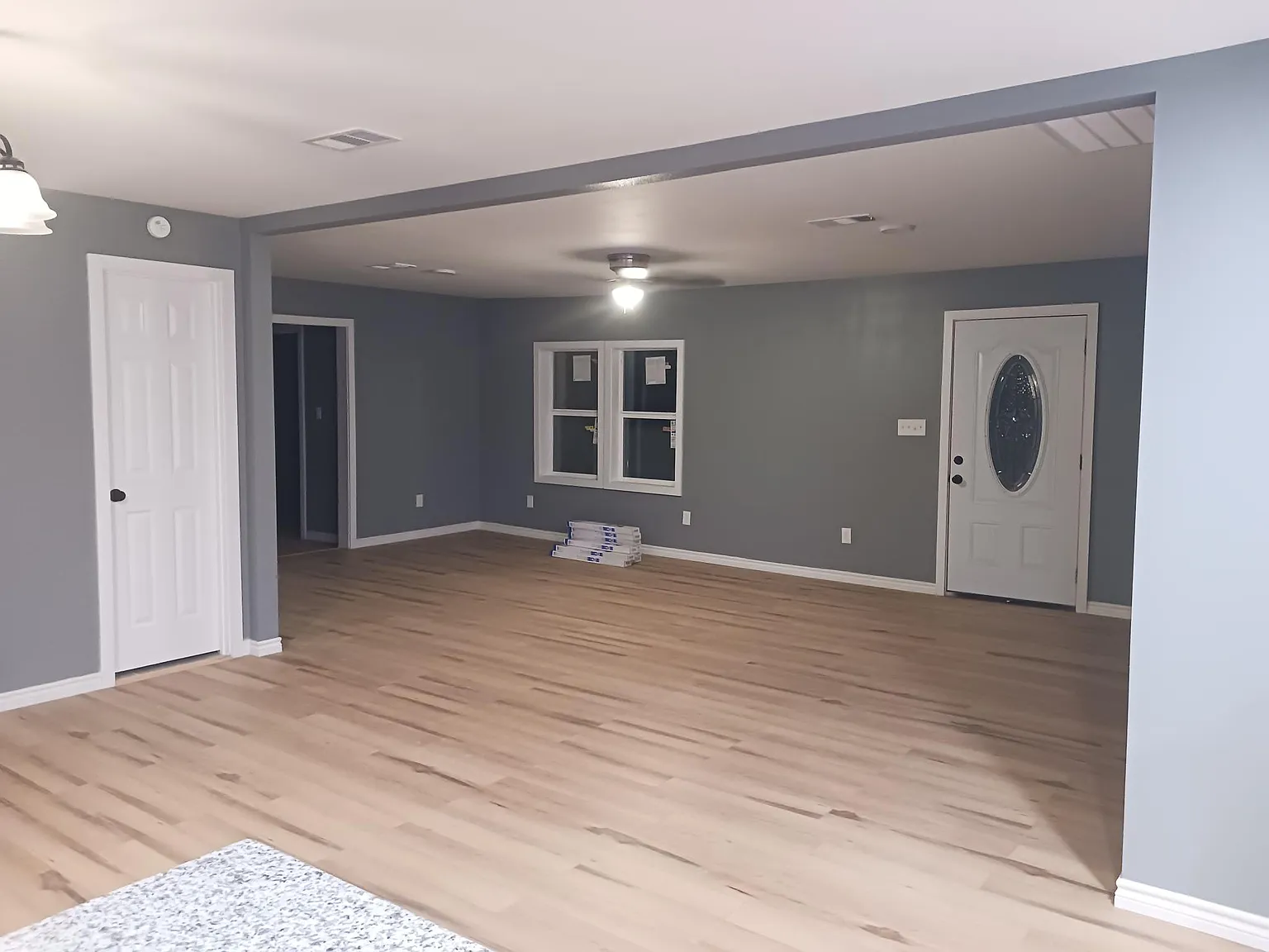 3 bed, 2.5 bath, 2065 sqft, $1,600 — Photo 2