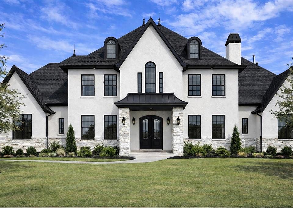 1st image of 533 Oak Summit Rd