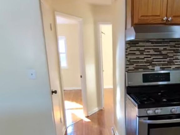 3rd image of 732 Saint Ouen St Floor 3