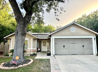 207 Canoga Park Dr, San Antonio, TX 78245