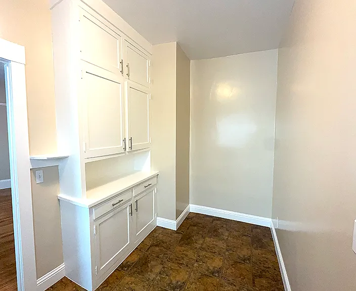 California Apartments — Photo 10