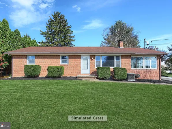 2347 Mardale Dr, York, PA 17403