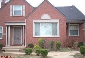 1st image of 1668 McLaran Ave