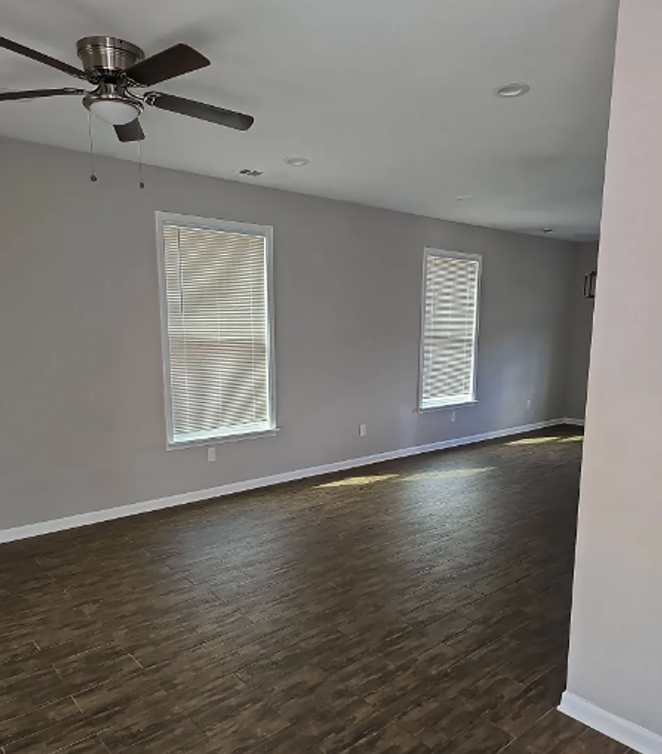 Nicely renovated 3 bedroom, 2.5 bath ranch in Zebulon! — Photo 4