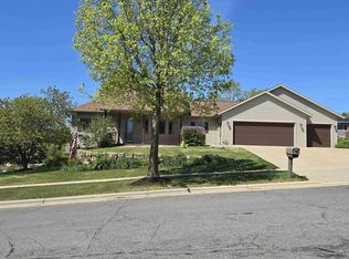 100 E Gonstead Rd, Mount Horeb, WI 53572