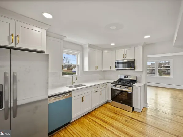 834 Dorsey Ave, Baltimore, MD 21221