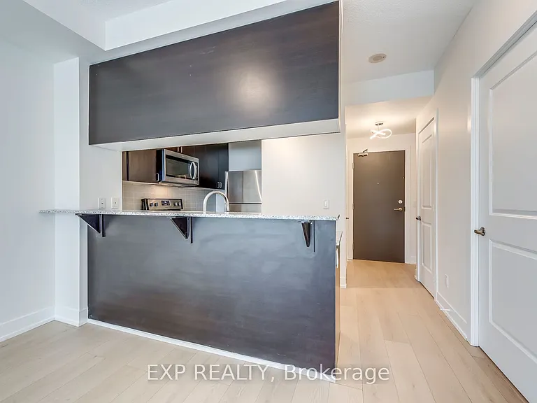 68 Merton St #610 — Photo 9