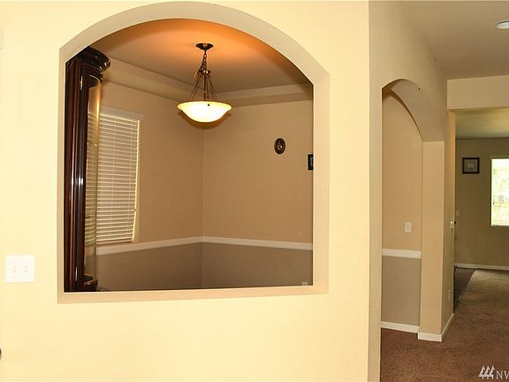 4th image of 3828 Southlake Dr SE