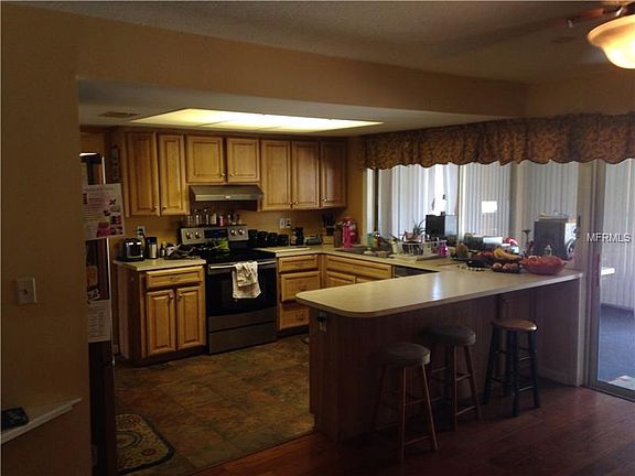 3rd image of 7235 Orange Way