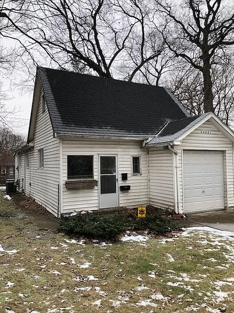 1st image of 24081 Manistee St