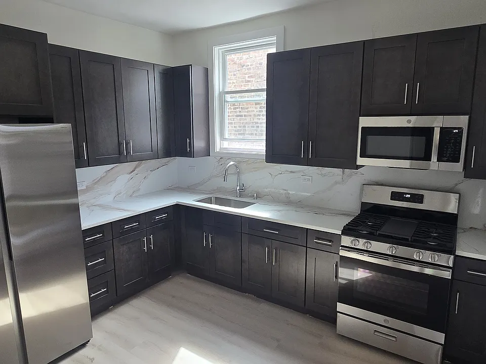 7906 S Throop St #2