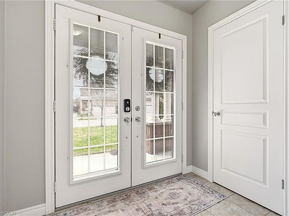4th image of 21 House Ln