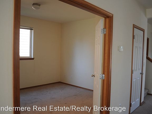 3rd image of 8416 19th St NE