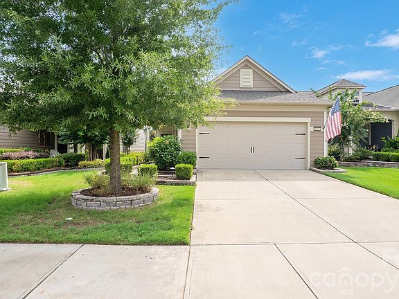2nd image of 1018 Kirby Dr