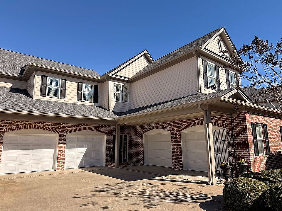 1st image of 1304 River Oaks Dr