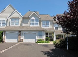 302 Weston Ln, New Hope, PA 18938