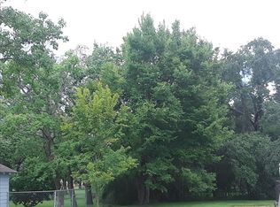 122 S Pecan Dr, Texas City, TX 77591