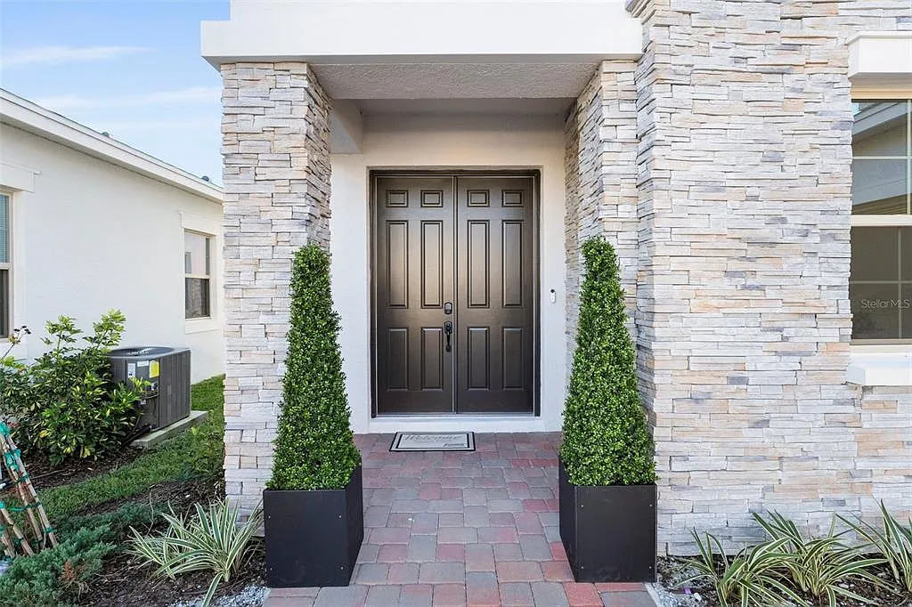4 bed, 4.0 bath, 3437 sqft, $4,200 — Photo 4
