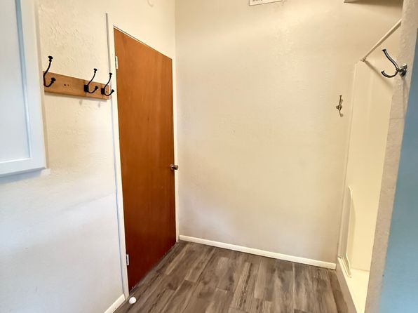 1115 Isabella St