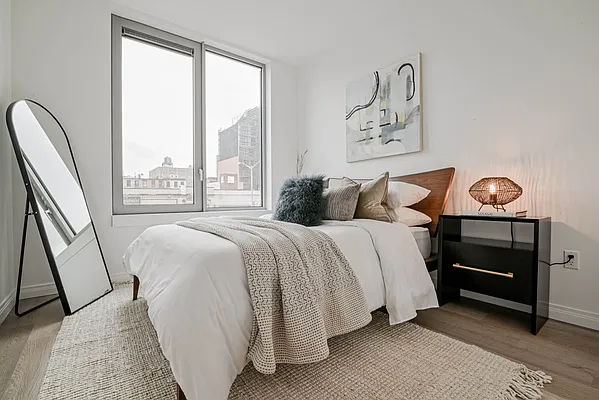 Rented by EXR | media 7