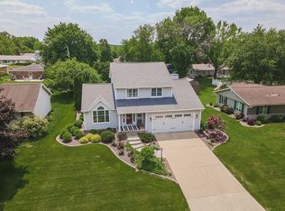 508 W Burton Ave, Eureka, IL
