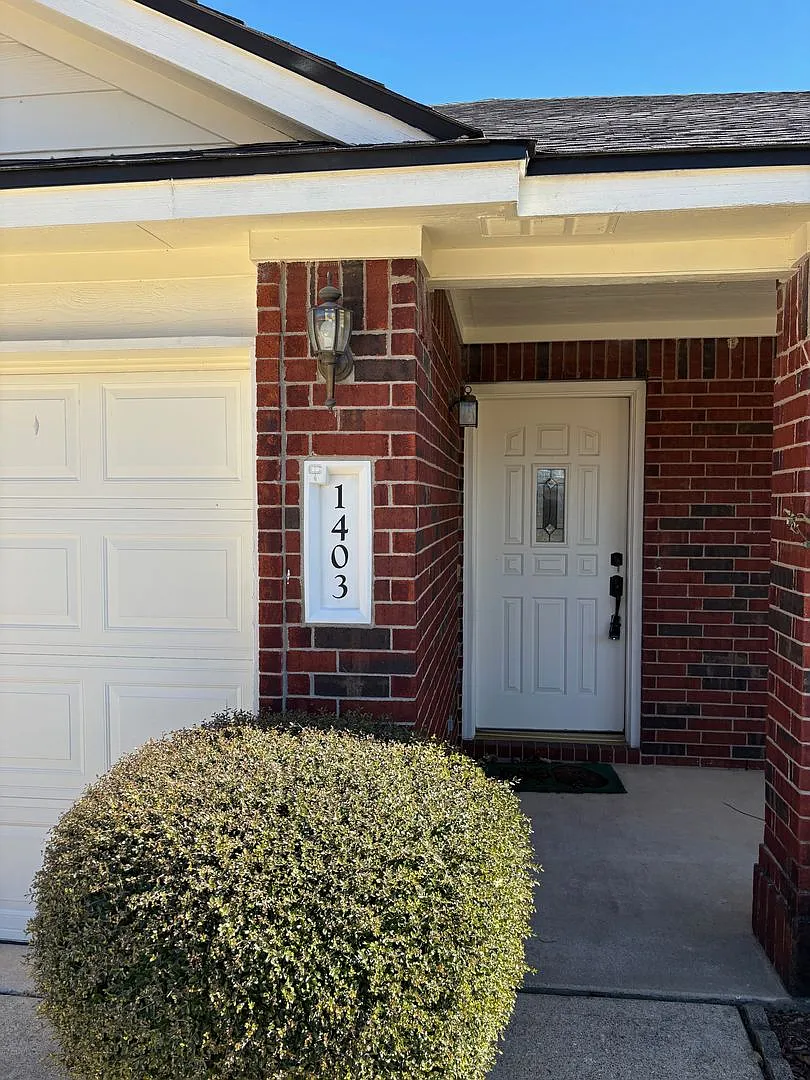 Building Photo - 1403 Haley Gray Dr
