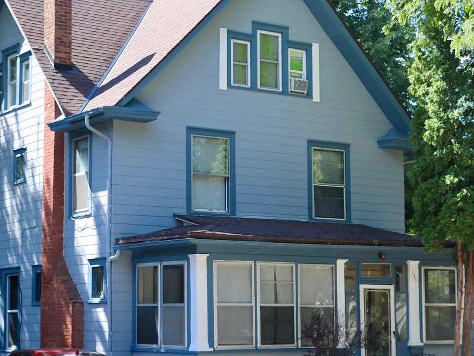 121 Grove St