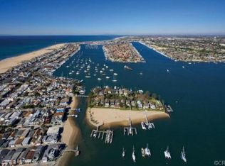 9 Bay Is, Newport Beach, CA 92661