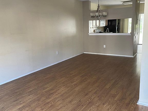 2nd image of 12487 Berkeley Square Dr