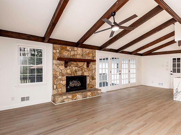 5th image of 4755 Worden Dr
