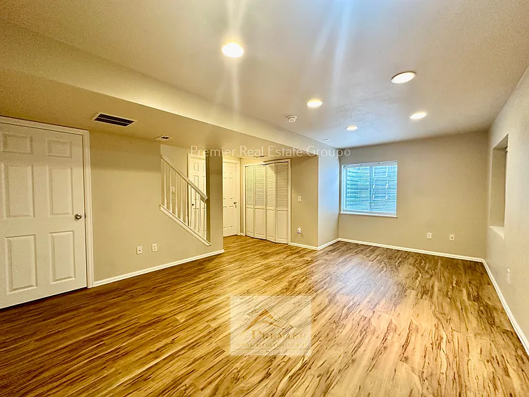 4394 Gunbarrel Dr — Photo 7