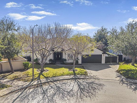3rd image of 211 False Bay Ct