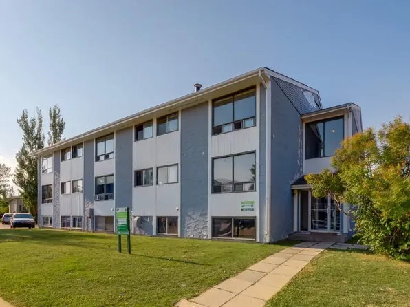 1039 3rd Ave E #303, Brooks, AB T1R 0S6
