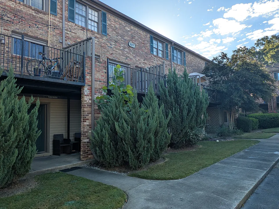 3071 Colonial Way #K