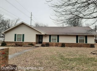 711 E Powell St, Springfield, MO 65807